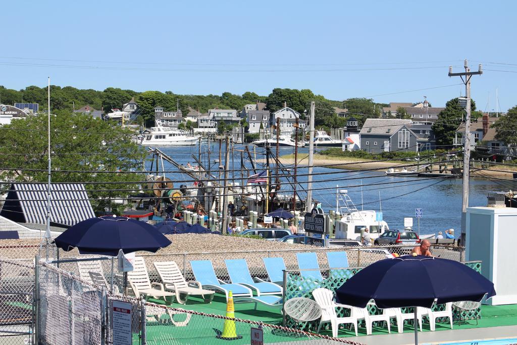 Hyannis Holiday Motel Bagian luar foto