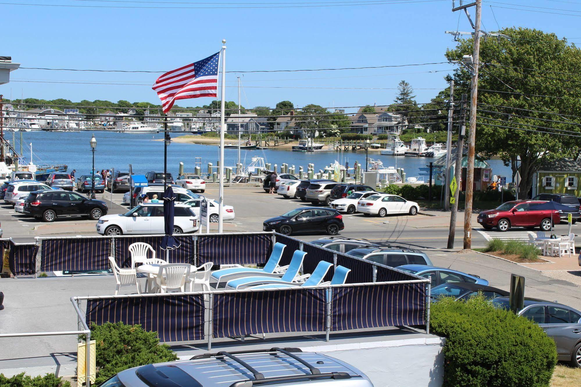 Hyannis Holiday Motel Bagian luar foto