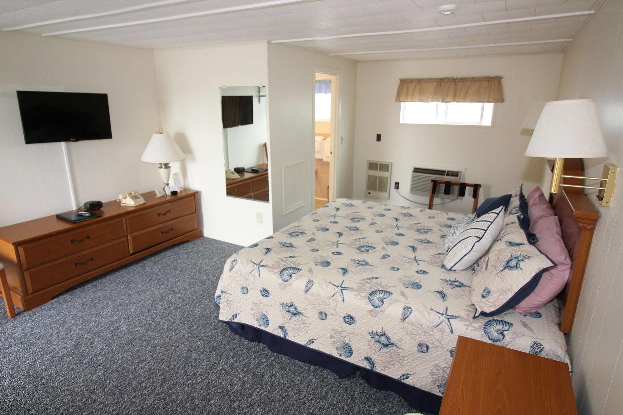Hyannis Holiday Motel Bagian luar foto