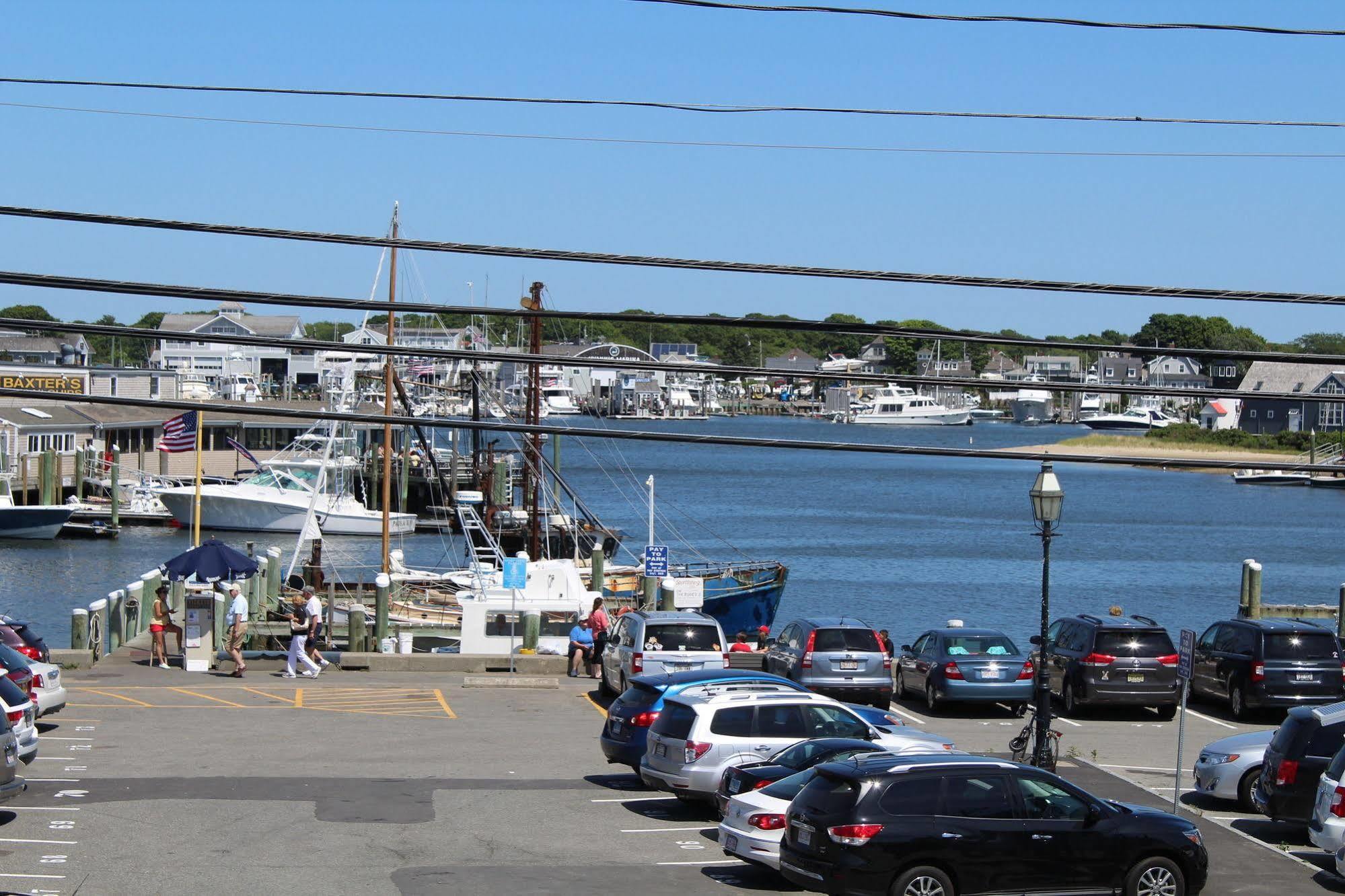 Hyannis Holiday Motel Bagian luar foto