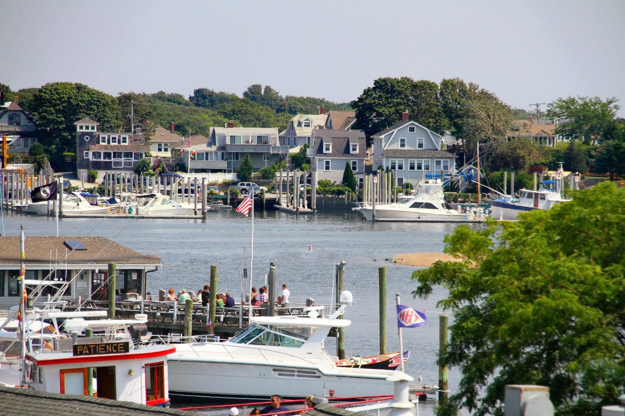 Hyannis Holiday Motel Bagian luar foto
