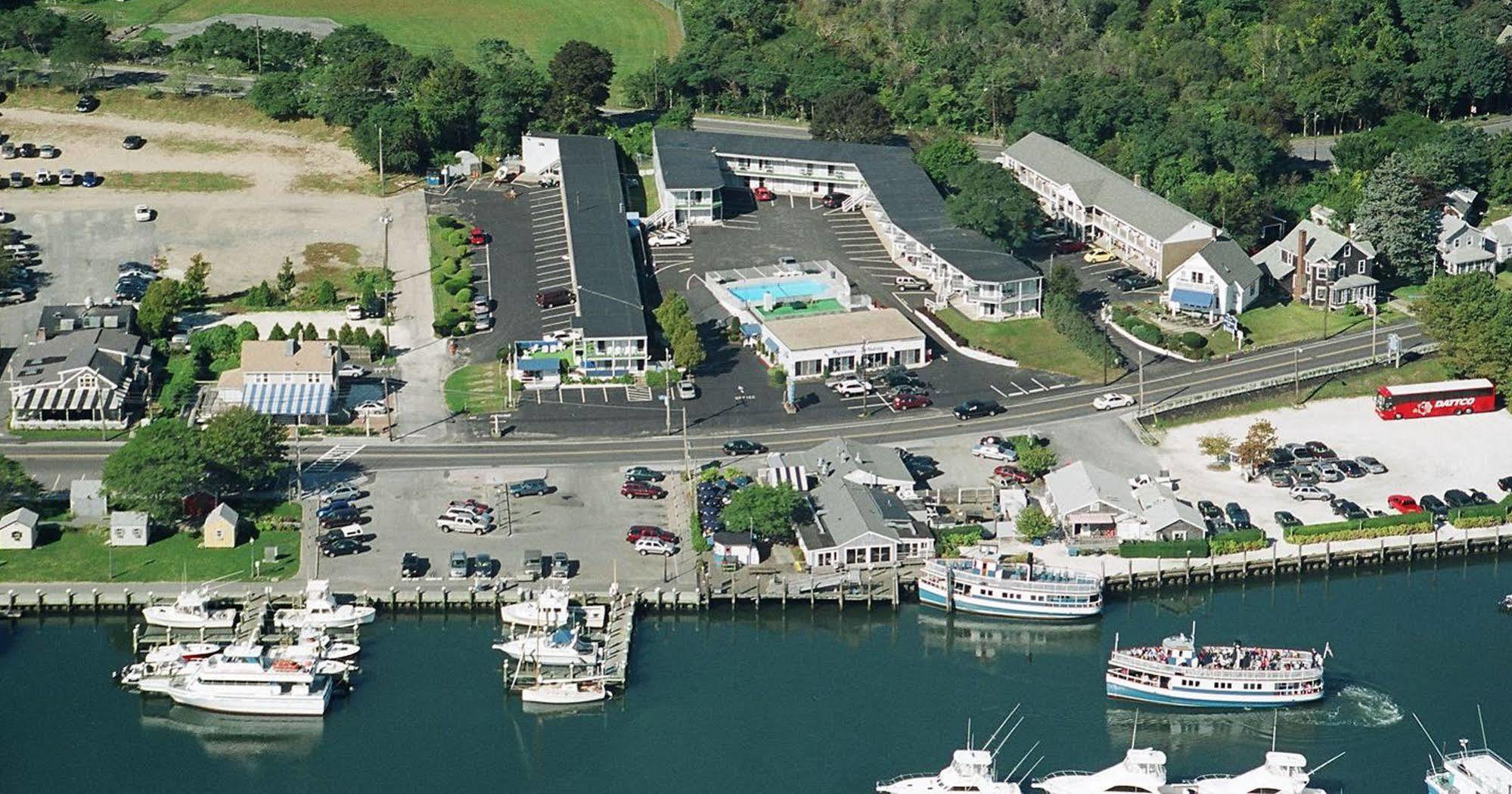 Hyannis Holiday Motel Bagian luar foto